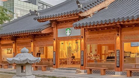 Starbucks' Newest South Korean Store Is Located In A Traditional Hanok