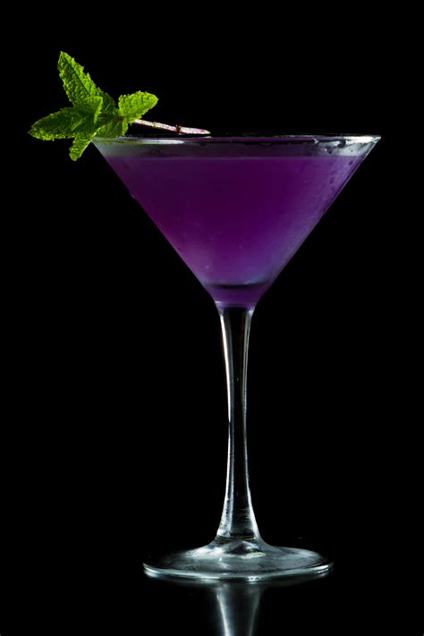 Halloween Cocktail- Purple Martini | Halloween drinks, Halloween ...