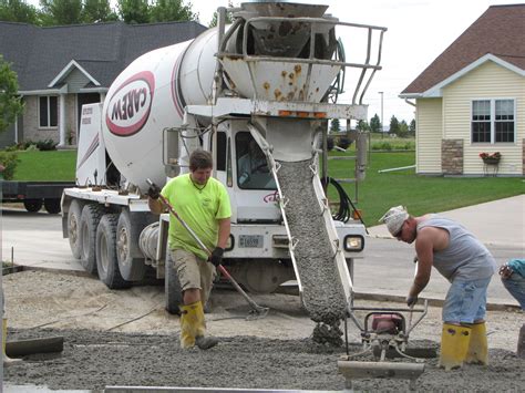 cement truck... Cement Mixer, Concrete Mixers, Concrete Truck ...