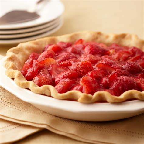 Glazed Strawberry Pie Recipe - EatingWell