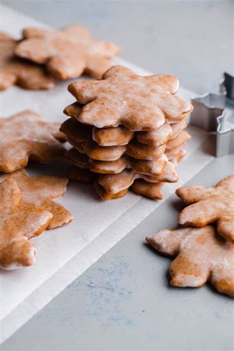 German Lebkuchen Cookies - traditional glazed German Christmas cookies ...