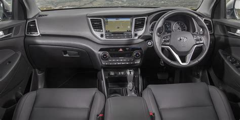 Hyundai Tucson interior and infotainment | carwow