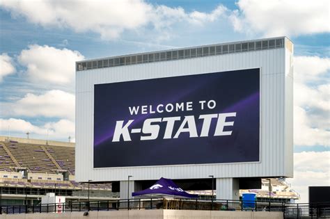 Bill Snyder Family Stadium Food - Kansas Wildcats | TSR