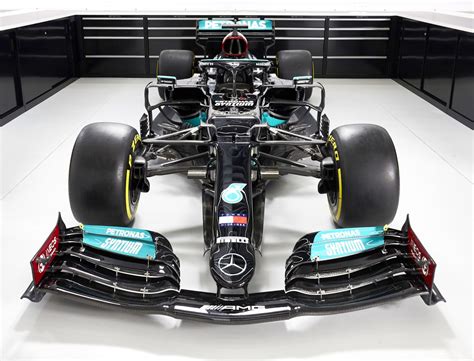 Mercedes unveils their 2021 W12 F1 car - AutoRacing1.com