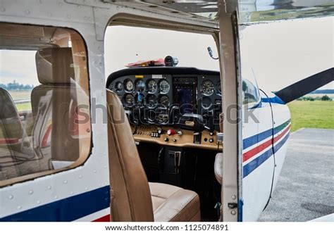 1,711 Small Plane Interior Stock Photos, Images & Photography ...