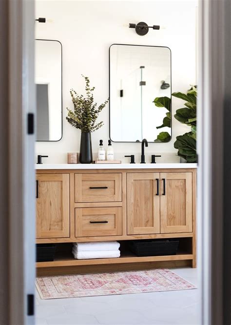 Light Oak California Casual Master Bathroom in 2020 | Bathroom remodel ...