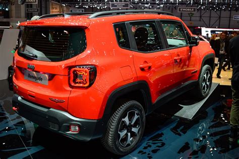 Jeep Renegade Hybrid: First Look - Autotrader