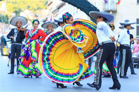 Cinco de Mayo: A Celebration of Culture - Pueblo Bonito Resorts