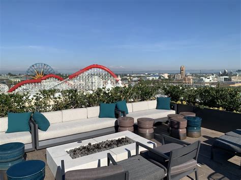 Hotels with Disneyland Fireworks View - Watch Outside the Park