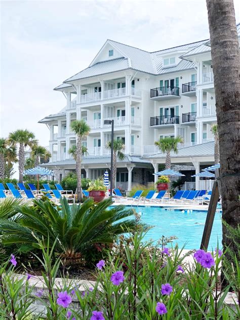 Hotel Review: The Beach Club at Charleston Harbor Resort & Marina ...