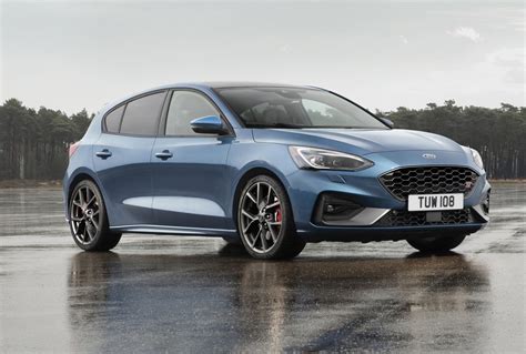 The New Ford Focus ST Is Almost £1000 Cheaper Than A Golf GTI | News ...