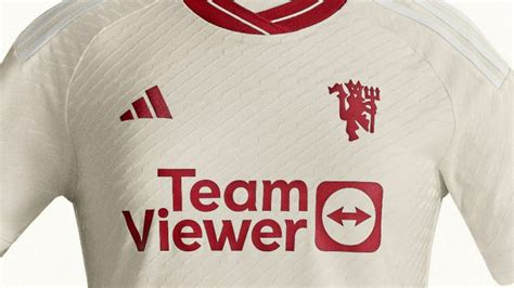 Manchester United release 'red devil' third kit - BBC Sport