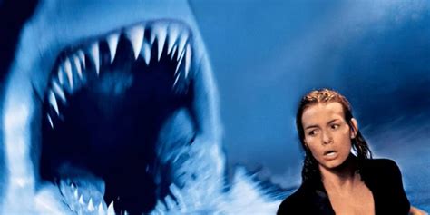 Deep Blue Sea's Opening Scene Makes the Sharks Even More Terrifying ...