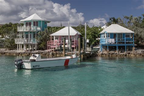 Why you must visit the Staniel Cay Yacht Club in the Bahamas