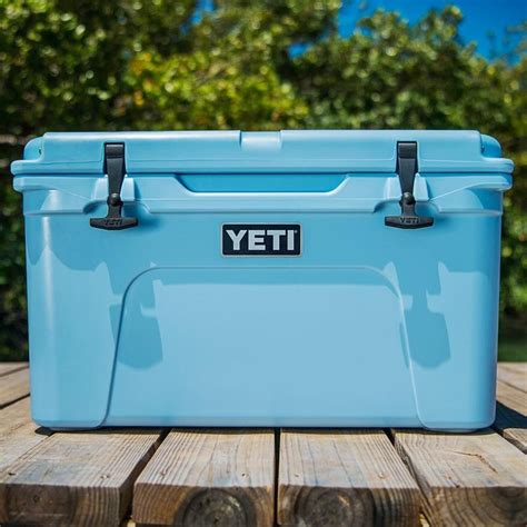 YETI Tundra 45 Cooler - Ice Blue - YT45B : BBQ Guys