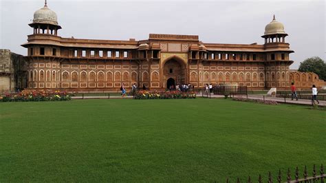 Fatehpur Sikri - History, Architecture, Timings, Built By | Adotrip