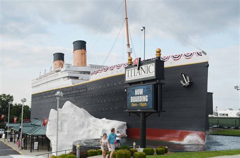 Experiencing the Titanic Museum with Kids in Branson, MO #explorebranson