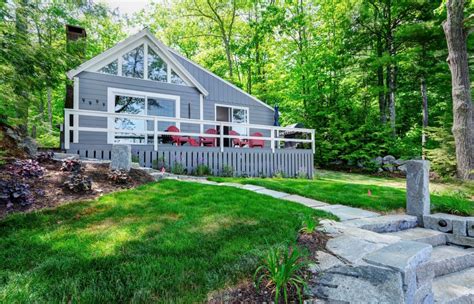 Airbnb Lake Winnipesaukee rentals: Lakefront getaway homes for couples ...