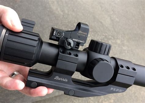 AR-15 Upgrades: Enhance Your Accuracy with a Red Dot Sight - News Military