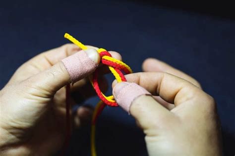 How to Tie a Surgeon's Knot (Step-By-Step With Video) - Into Fly Fishing