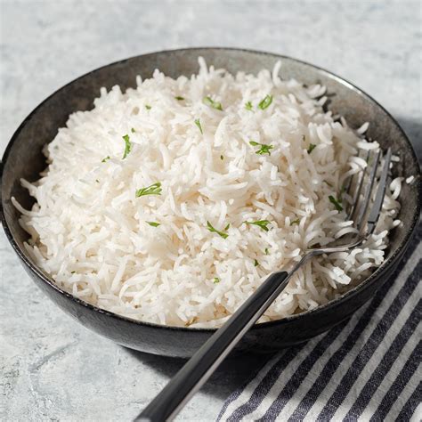 How To Cook Basmati Rice (Perfect and Fluffy)