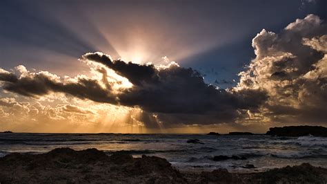 Clouds Sun Rays Passing Ocean 5k Wallpaper,HD Nature Wallpapers,4k ...