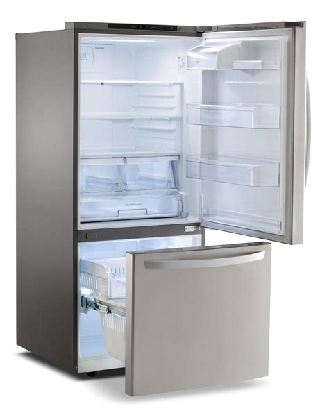 This LG bottom-mount refrigerator offers an easy and efficient way to ...