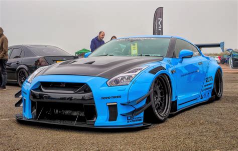 Lowered Blue Nissan GTR 35 Liberty Walk : carporn