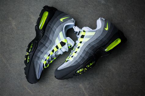 Nike Air Max 95 OG Neon 2015 - Sneaker Bar Detroit