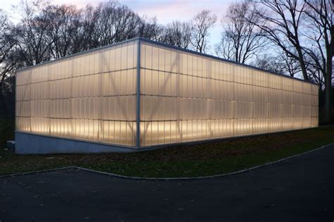 Translucent Polycarbonate Walls and Panels - EXTECH | craft buildings ...