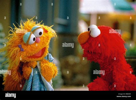 ZOE & ELMO THE ADVENTURES OF ELMO IN GROUCHLAND (1999 Stock Photo ...