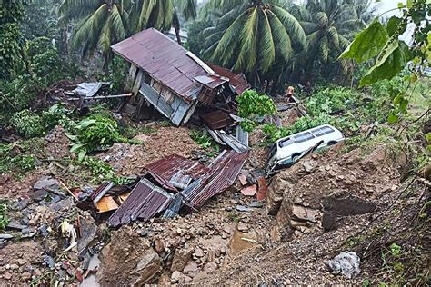 At least 31 killed as storm lashes Philippines