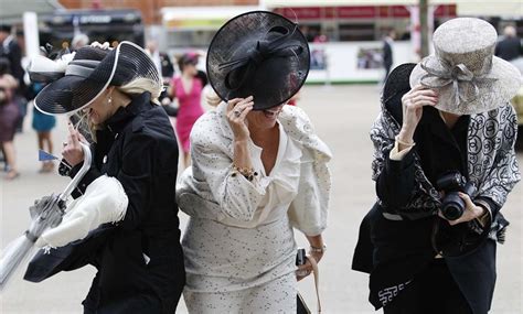 Hold on to your hats, it's a windy day at Royal Ascot - PhotoBlog ...