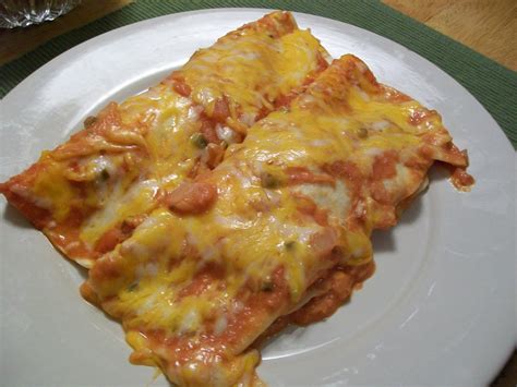 Elizabeth's Cooking Experiments: Enchiladas Suizas