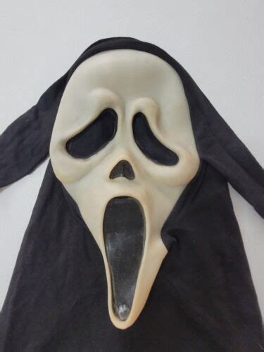 Vtg Gen 2 Scream Ghostface Mask Fun World Cotton Shroud Fantastic Faces ...