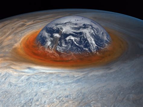 Earth compared to size of Jupiter's great red spot : r/woahdude