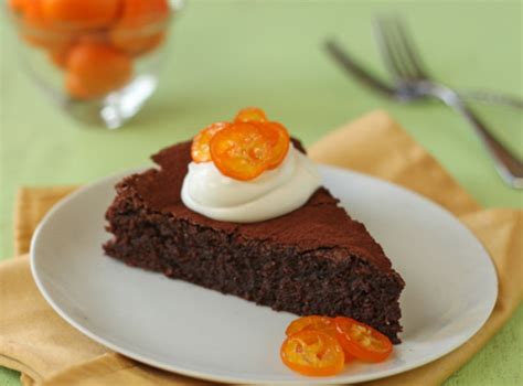 Flourless Chocolate Cake for Passover | Oh Nuts Blog