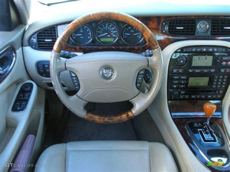 Sand Interior 2004 Jaguar XJ XJ8 Photo #45312463 | GTCarLot.com