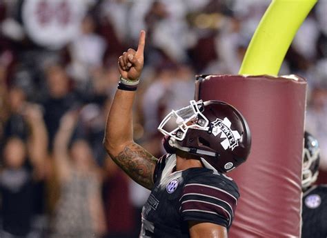 Dak Prescott honors late mother with his Dallas Cowboy jersey number