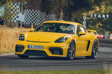 Porsche 718 Cayman GT4 lap time at Nürburgring Nordschleife ...