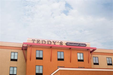 TEDDY'S RESIDENTIAL SUITES $87 ($̶1̶1̶4̶) - Updated 2022 Prices & Hotel ...