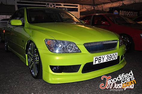 Modified Lexus IS300 2001 Pictures | BODY CAR - BODY CAR