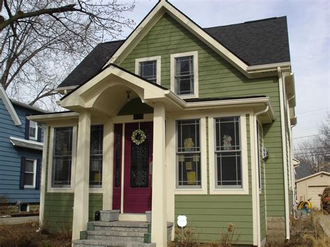 Front Door Color For Sage Green House - Culbertson Kathrine