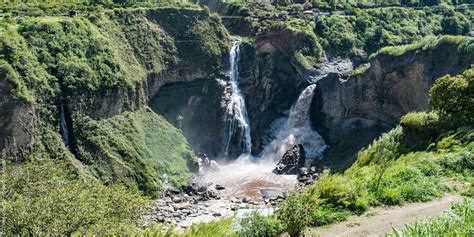 Agoyán waterfall, Ecuador. Tourist Attractions - PlanetAndes