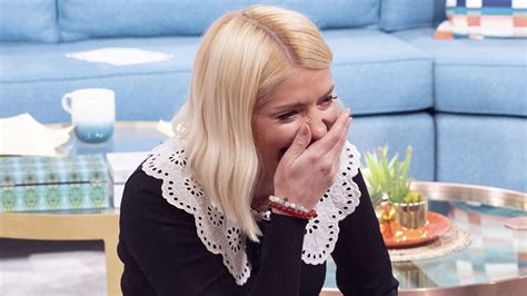 Holly Willoughby and Phillip Schofield's epic blunder on This Morning ...