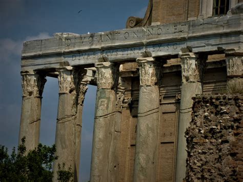 Ancient Rome Live | Monuments of Rome | Temple of Faustina and ...