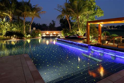 Everything You Need To Know About Swimming Pool Lights