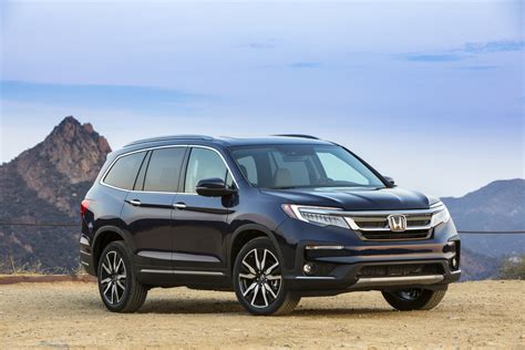 2020 Honda Pilot vs. Ridgeline – Do You Really Need a Truck Bed?