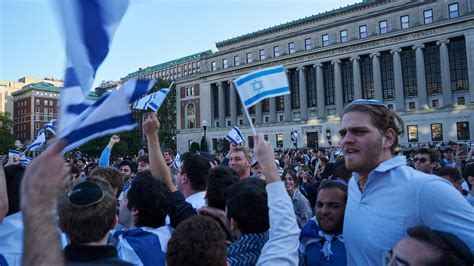 Columbia University Closes Campus Ahead of Israel-Hamas War Protests ...