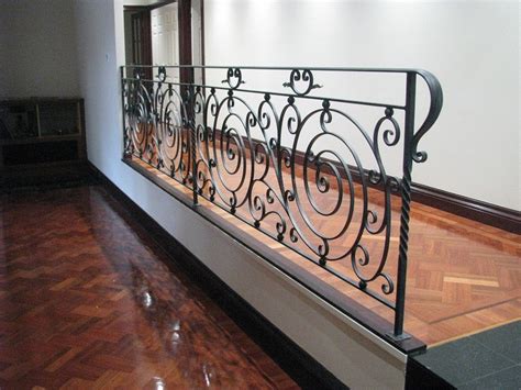 5 Gorgeous Wrought Iron Railing Designs